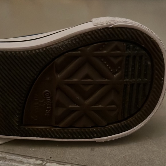 Toddler high top converse - Picture 4 of 5